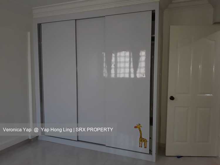 Blk 248 Jurong East Street 24 (Jurong East), HDB 3 Rooms #175862742
